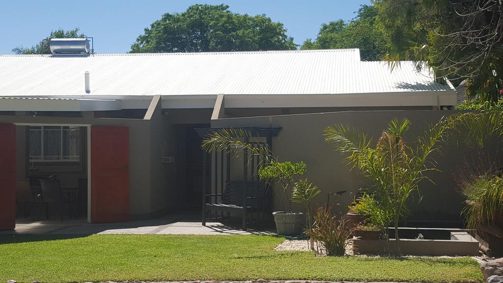Gemutlich Guesthouse Upington Ngoại thất bức ảnh