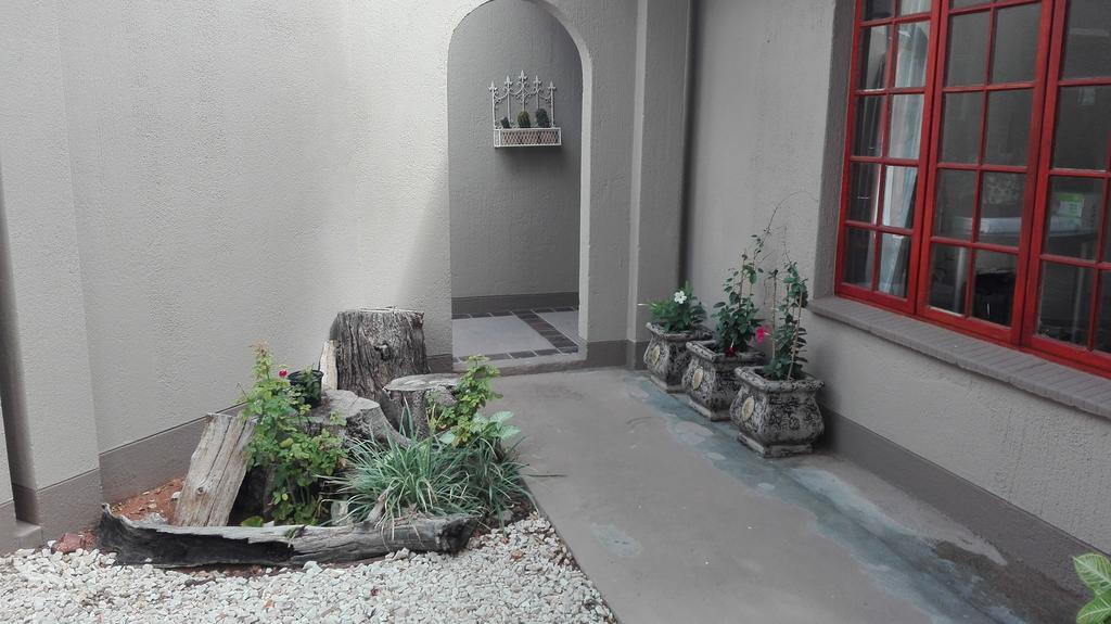Gemutlich Guesthouse Upington Ngoại thất bức ảnh